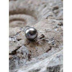 Bélière en argent avec perle de Tahiti naturelle | Bijou unique